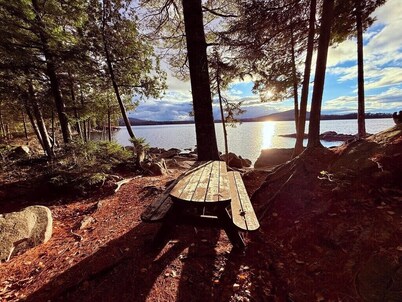 4-bedroom waterfront in peaceful Beaver Cove on Moosehead Lake