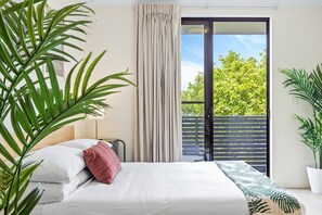 Apartment | Iron/ironing board, bed sheets - Comfy Studio Apartment in Marcoola Beach (Sunshine Coast)