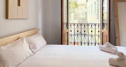 Amplio apartamento en el Casco Viejo | junto al metro