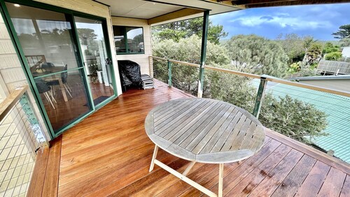 Welcome to Inlet 37, a three-bedroom vacation retreat nestled in the heart of Venus Bay