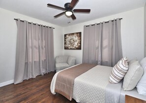 2 間睡房、熨斗/熨衫板、Wi-Fi、床單