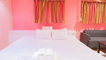 Queen Room (Blossom) Non Smoking