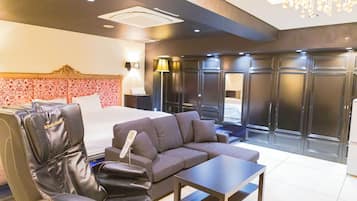 King Room (Royal Veil) Non Smoking | Free WiFi, bed sheets