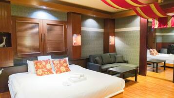 Queen Room with Sauna (Oriental Calm) Non Smoking | WiFi (free), bed sheets