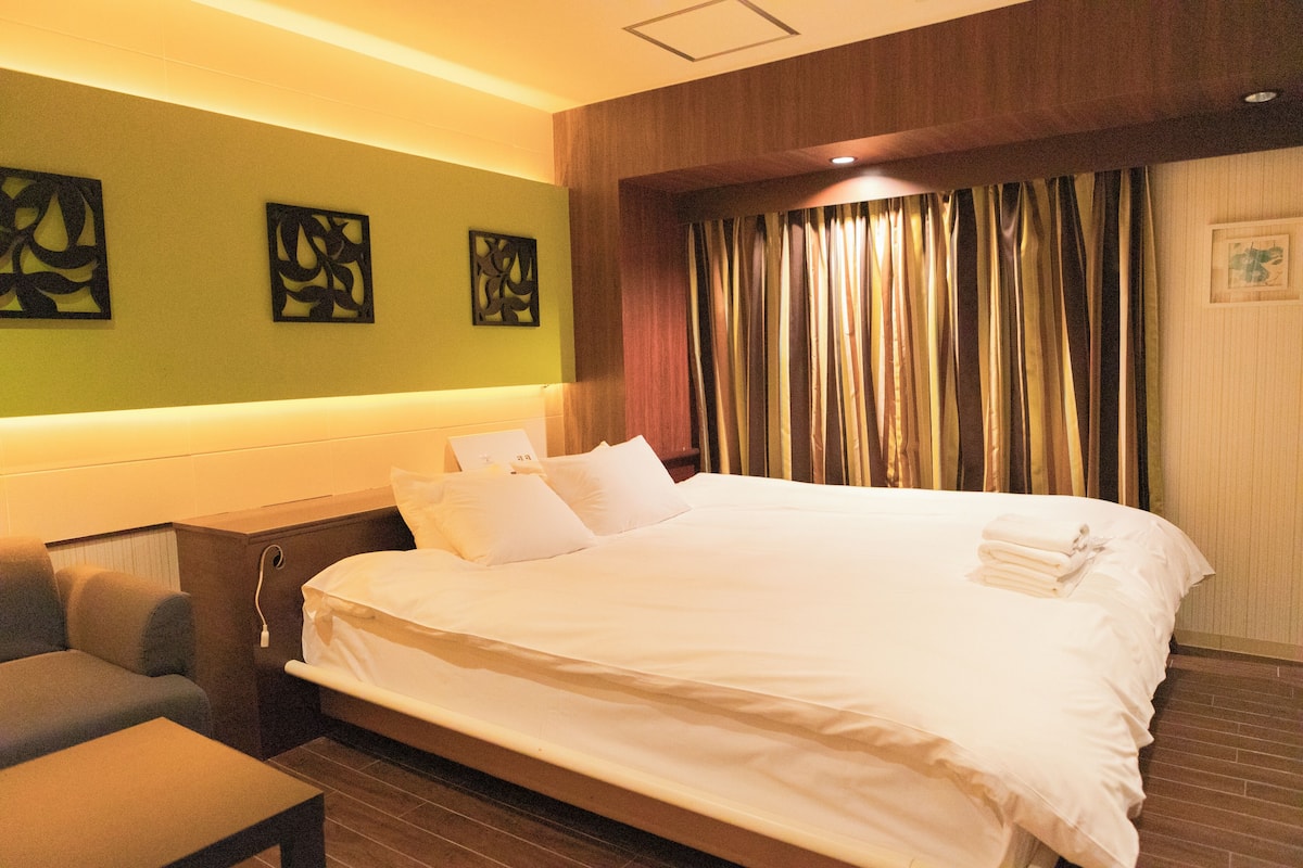 Queen Room (Forest Glow) Non Smoking | Property amenity