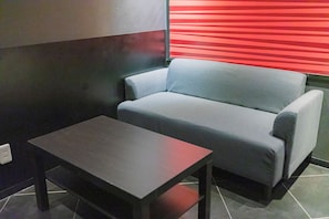 Queen Room (Amber Rouge) Non Smoking