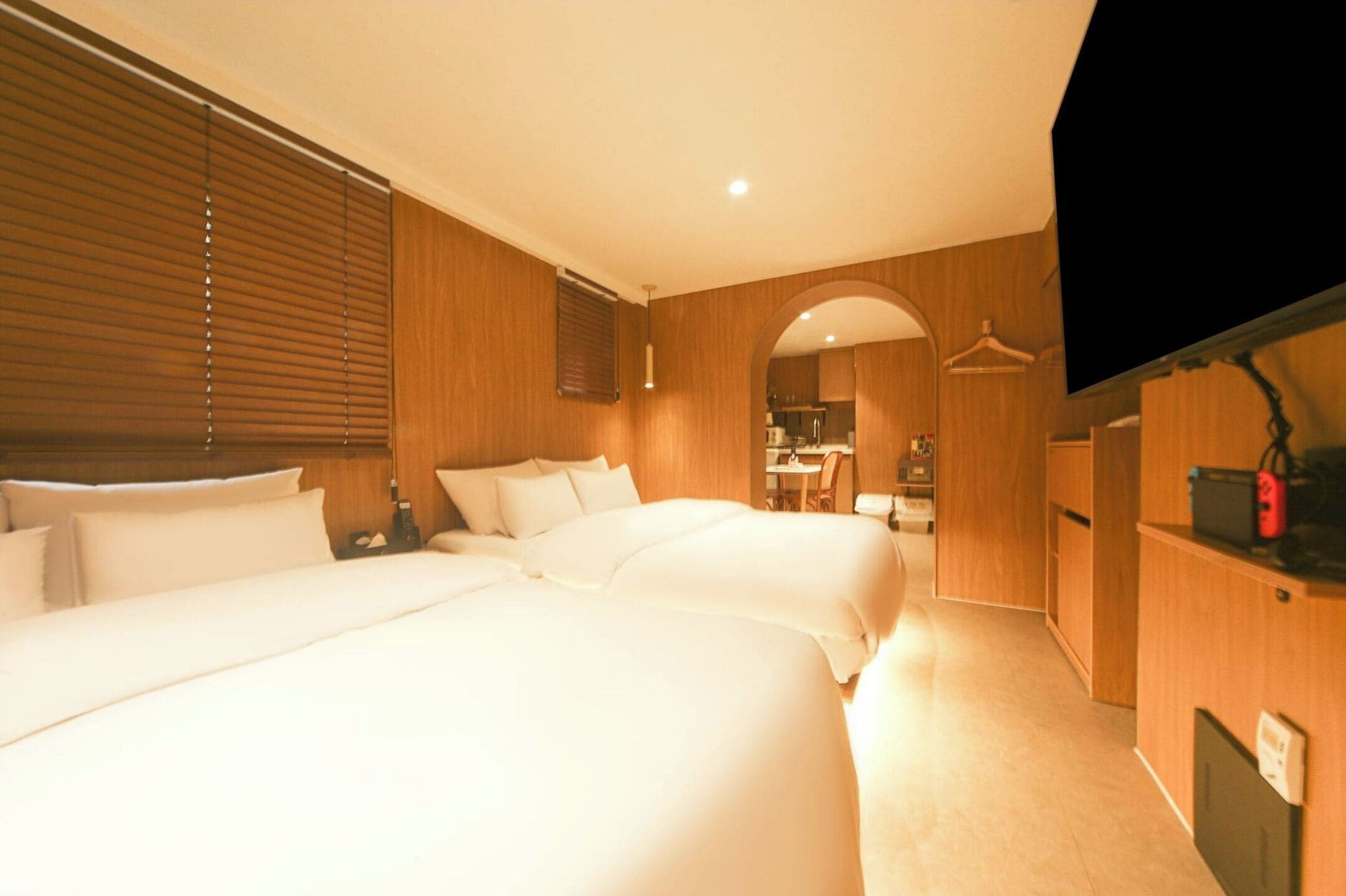 Twin Room, 2 Double Beds, Non Smoking, Kitchen