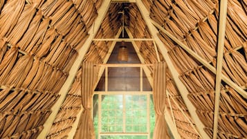 Classic Bungalow | Individually decorated, individually furnished, desk, blackout drapes