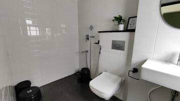 Kahden hengen standard-huone | Kylpyhuone