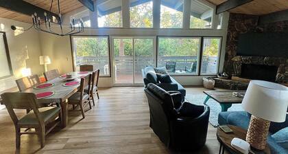 Mountain Lakehouse in Crestline