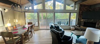 Mountain Lakehouse in Crestline