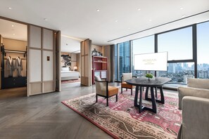 Premier Suite King | Living room - Mumian Chengdu, in The Unbound Collection by Hyatt (Chengdu)