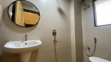 Dutxa, tovalloles, sabó i xampú