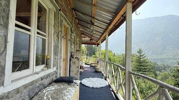 Comfort Shared Dormitory | Mountain view