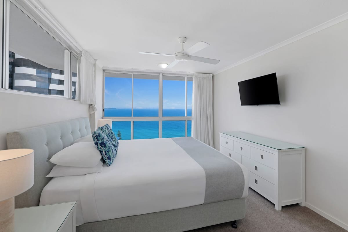 Superior Three Bedroom Ocean View Apartment | Individually decorated, individually furnished, iron/ironing board