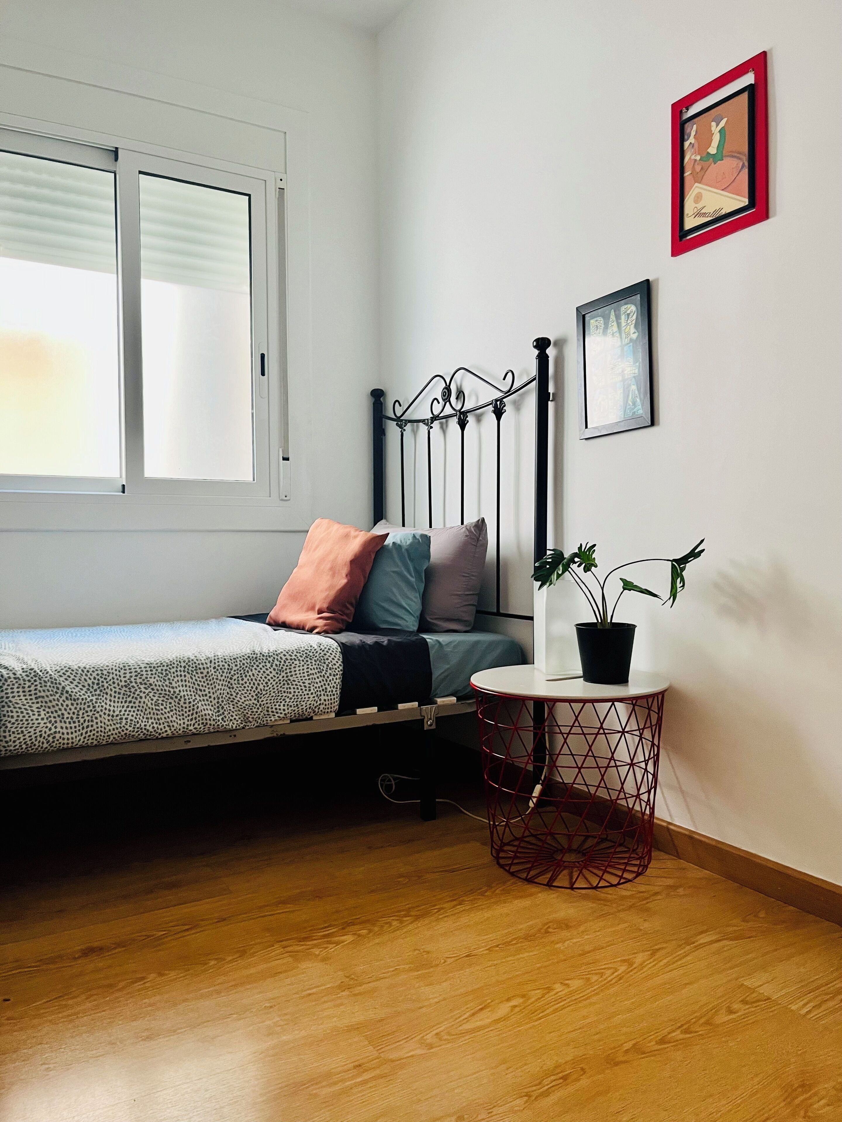 Duplex Penthouse Apartment, 4 bedrooms with three private terraces, Stunning Views | Selimut bulu angsa, kedap suara, setrika/meja setrika, dan Wi-Fi gratis