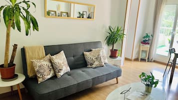 Duplex Penthouse Apartment, 4 bedrooms with three private terraces, Stunning Views | Living area | Plasma TV