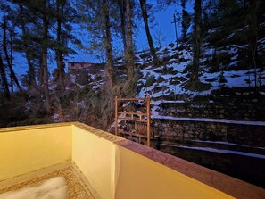 Premium Room, Mountain View | Balcony - Shimla Golf Resorts (Shimla)