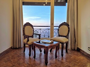 Deluxe Room, Mountain View | Free WiFi, bed sheets - Shimla Golf Resorts (Shimla)