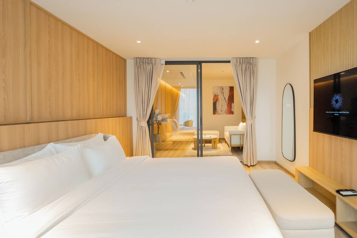 Signature Suite, Lanai, Hill View (Free Afternoon tea available until 31 Oct 2026) | セーフティボックス (室内)、遮光カーテン、防音設備、WiFi (無料)