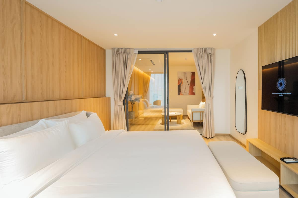 Signature Suite, Lanai, Hill View (Free Afternoon tea available until 31 Oct 2026) | In-room safe, blackout drapes, soundproofing, free WiFi