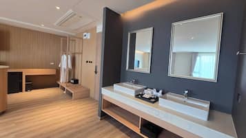 Suite Studio Exclusive, vue ville | Salle de bain