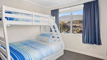 House, 4 Bedrooms, Accessible, Balcony | 4 bedrooms