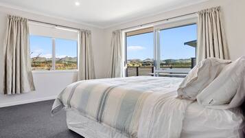 Rumah, 4 kamar tidur, akses difabel, balkon | 4 kamar tidur