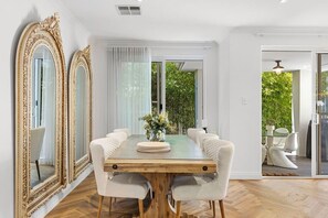 تناول الطعام