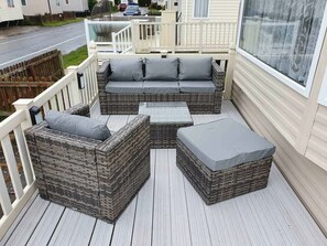 Terrace/patio - Unity Holiday Resort - Holiday Accommodation 20658 (Burnham-on-Sea)