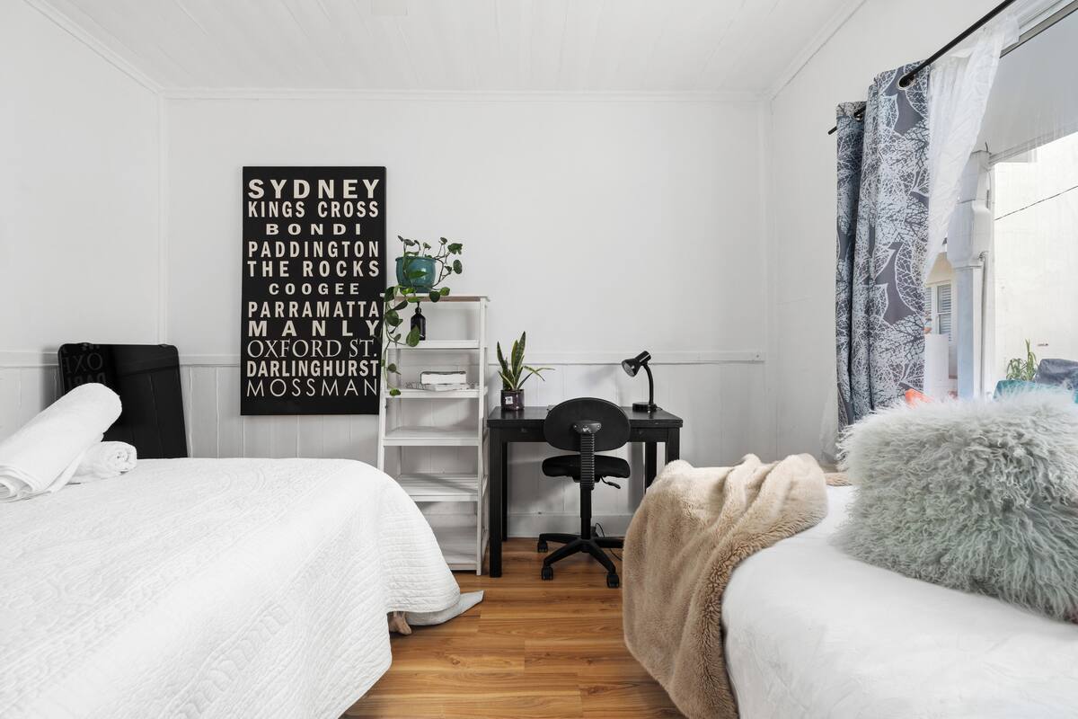 Triple Room | Desk, laptop workspace, blackout curtains, iron/ironing board