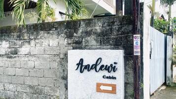 Majoituspaikan sisäänkäynti