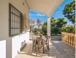 Huis, 2 slaapkamers, roken | Buiten dineren