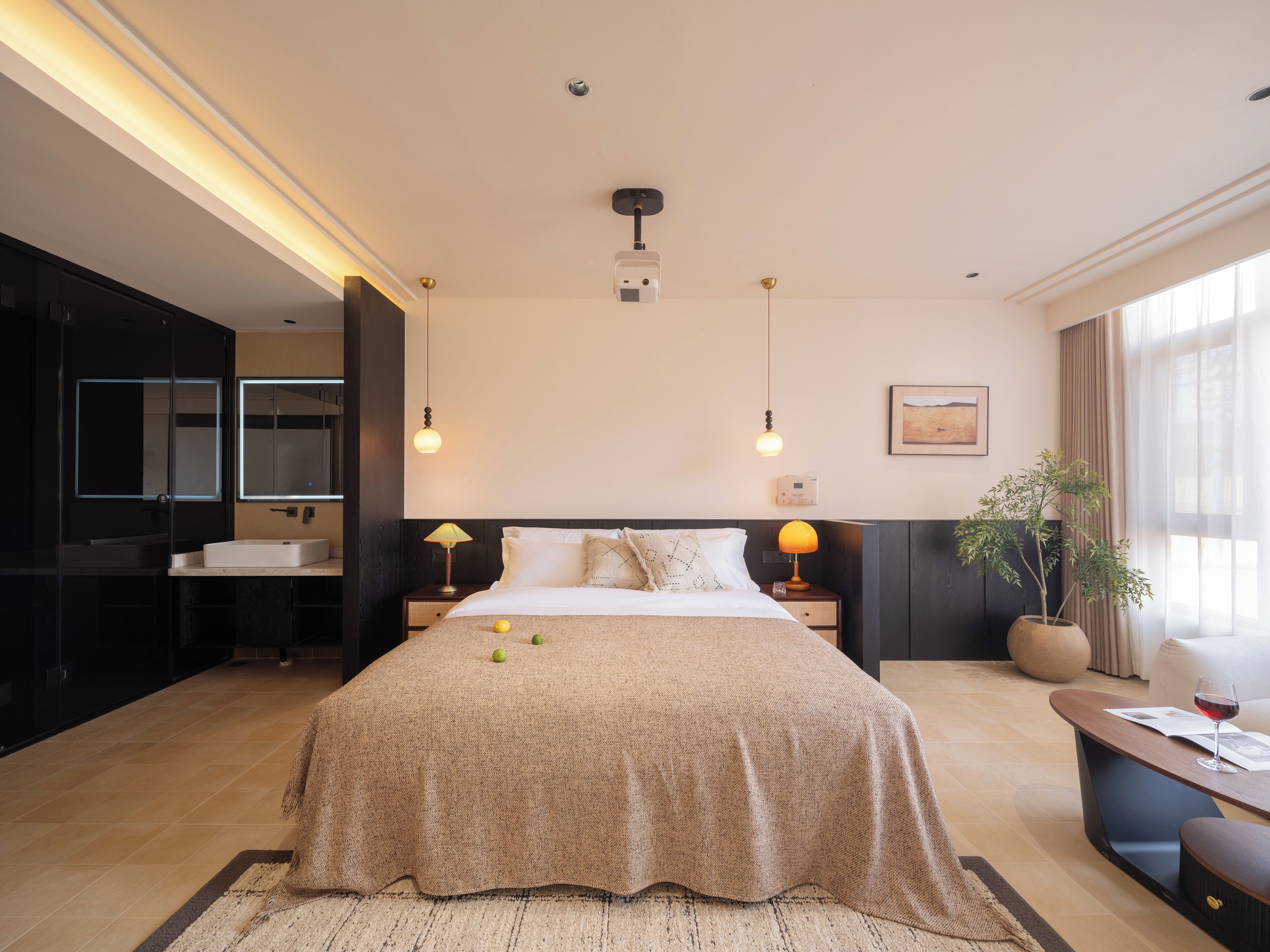 Luxury Double Room, Courtyard View