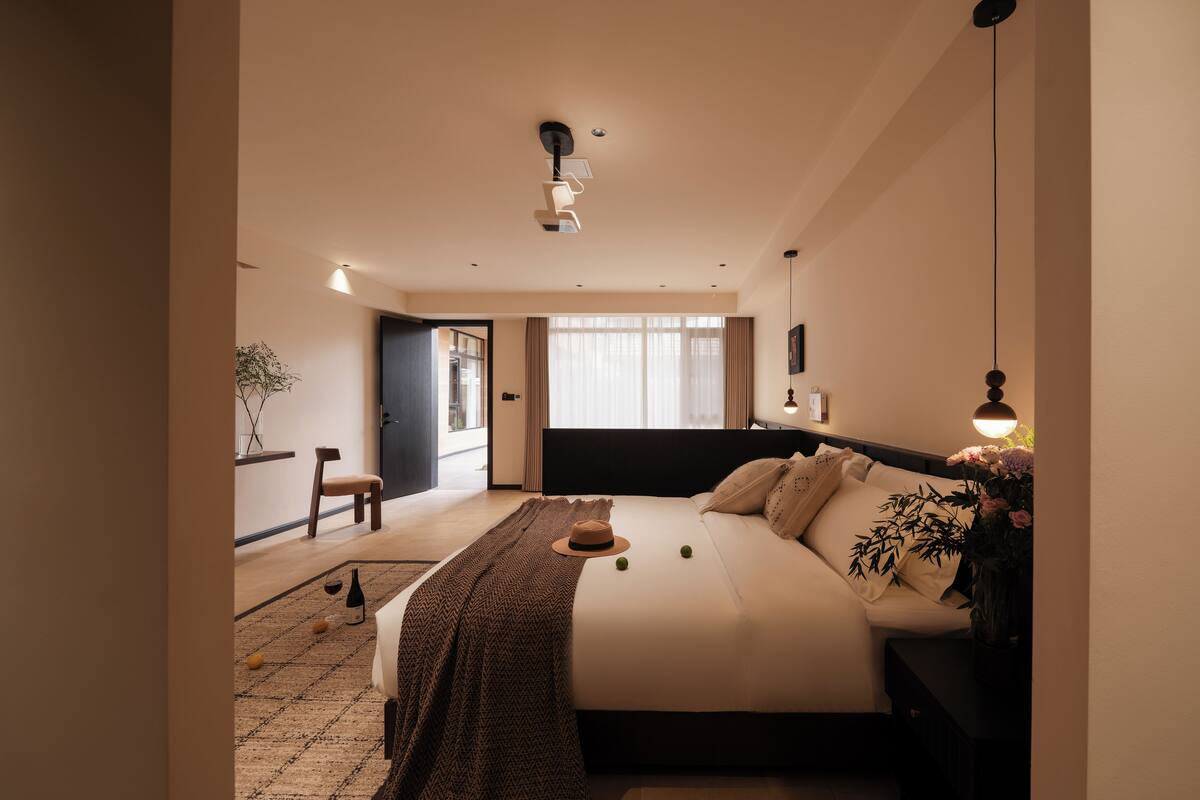 Desk, laptop workspace, blackout curtains, soundproofing