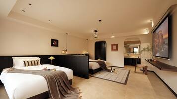 Family Room, Courtyard View | View from room