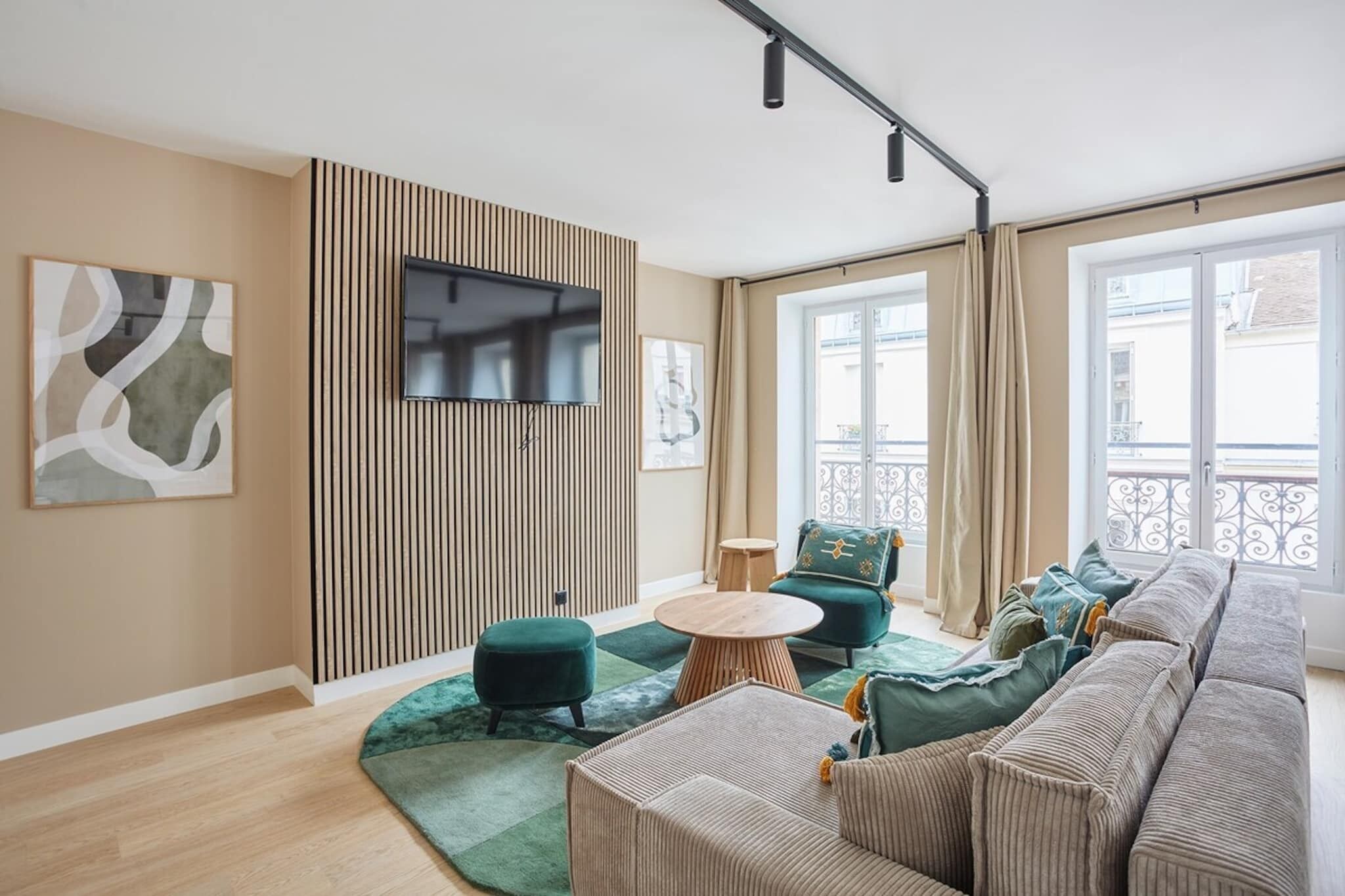 TV connectée, espaces bureaux