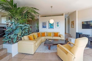Living area - Nelson Eco Home - Award-Winning Solar House (Nelson City)