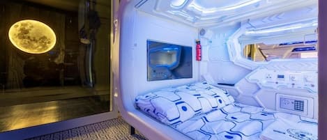 QUADRUPLE ROOM | Cortinas blackout y wifi gratis