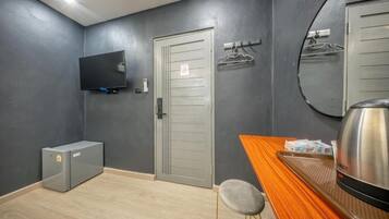 Standard King Room With Private Bathroom | Verduisterende gordijnen, gratis wifi