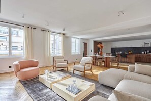 TV connectée, espaces bureaux