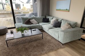 Smart TV, fireplace - by the water in Friesland (NI) (Stavoren)