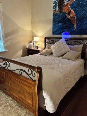 1 habitación, tabla de planchar con plancha, internet y ropa de cama 