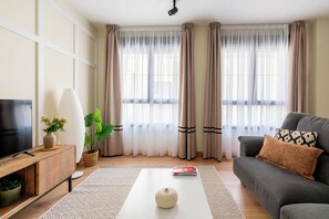 Unclassified image, 2 of 35, button - Almirante Espinosa. 2-bedrooms (Sevilla)