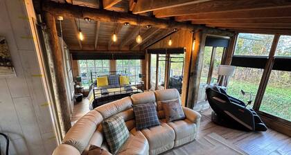 5 STAR Log Cabin Retreat Nottinghamshire private Hot Tub, Wood Stove free logs!