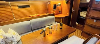 Sailboat 39ft Sleep 6 in Heart of City Centre in Fredrikstad