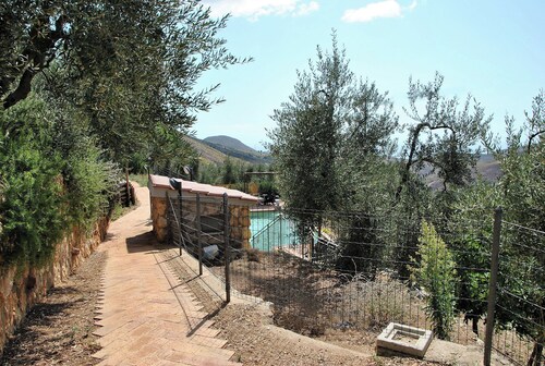 Charming Villa with Private Pool and Breathtaking Views, up to 12 people