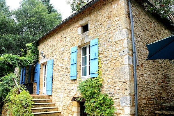 Exterior detail