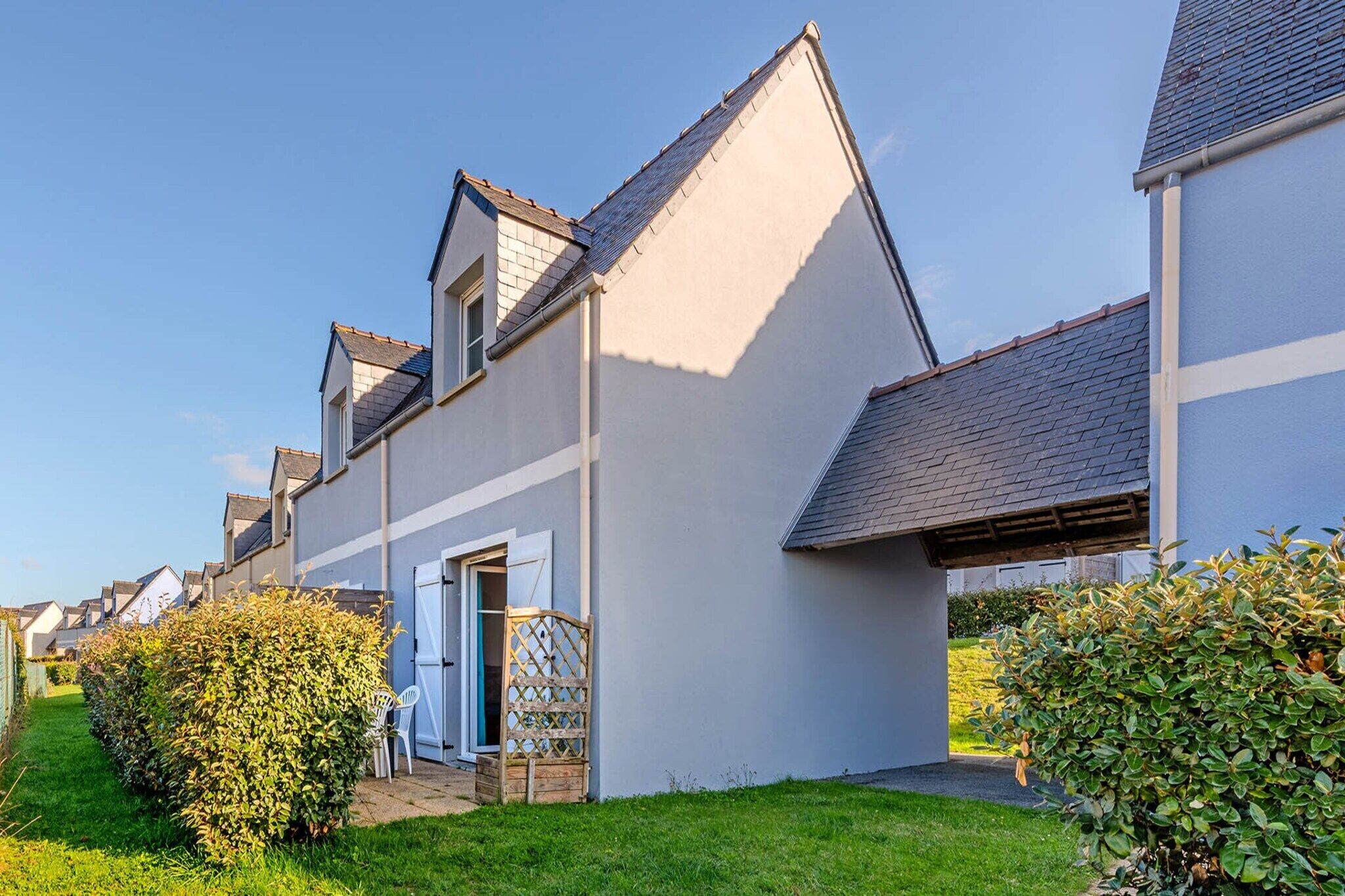 Außenseite Ferienhaus [Sommer]