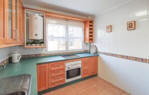 Fridge, oven, stovetop, dishwasher - 3 bedroom gorgeous apartment in Malaga (Malaga)